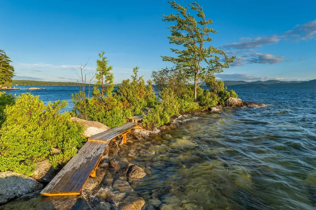 1 Windswept Island Tuftonboro NH 03254