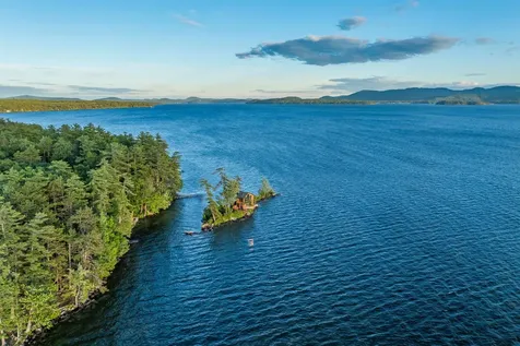 1 Windswept Island Tuftonboro NH 03254