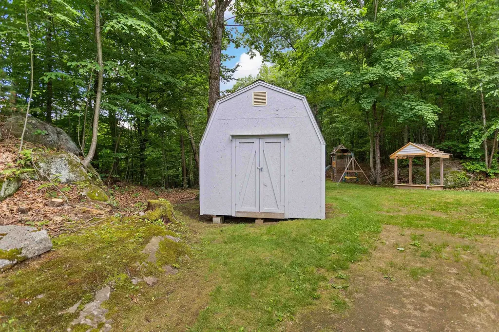7 Lew Alice Drive Boscawen NH 03303