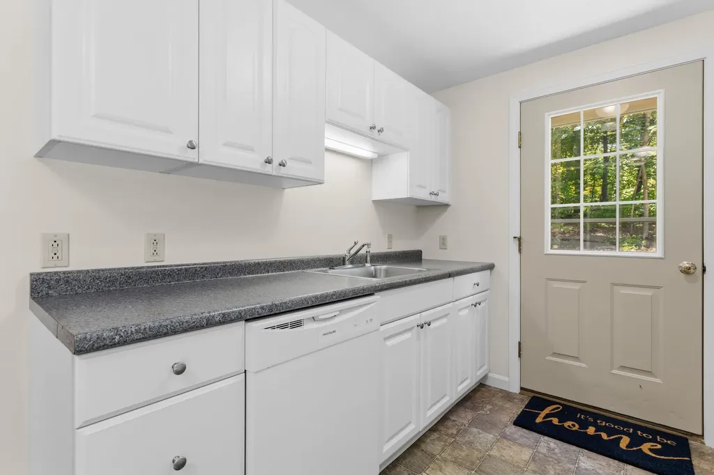 7 Lew Alice Drive Boscawen NH 03303