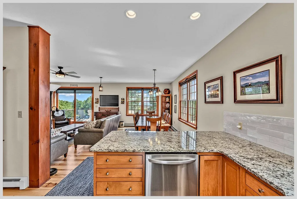 11 Loft Circle Campton NH 03223