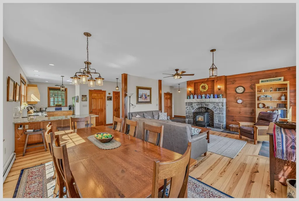 11 Loft Circle Campton NH 03223