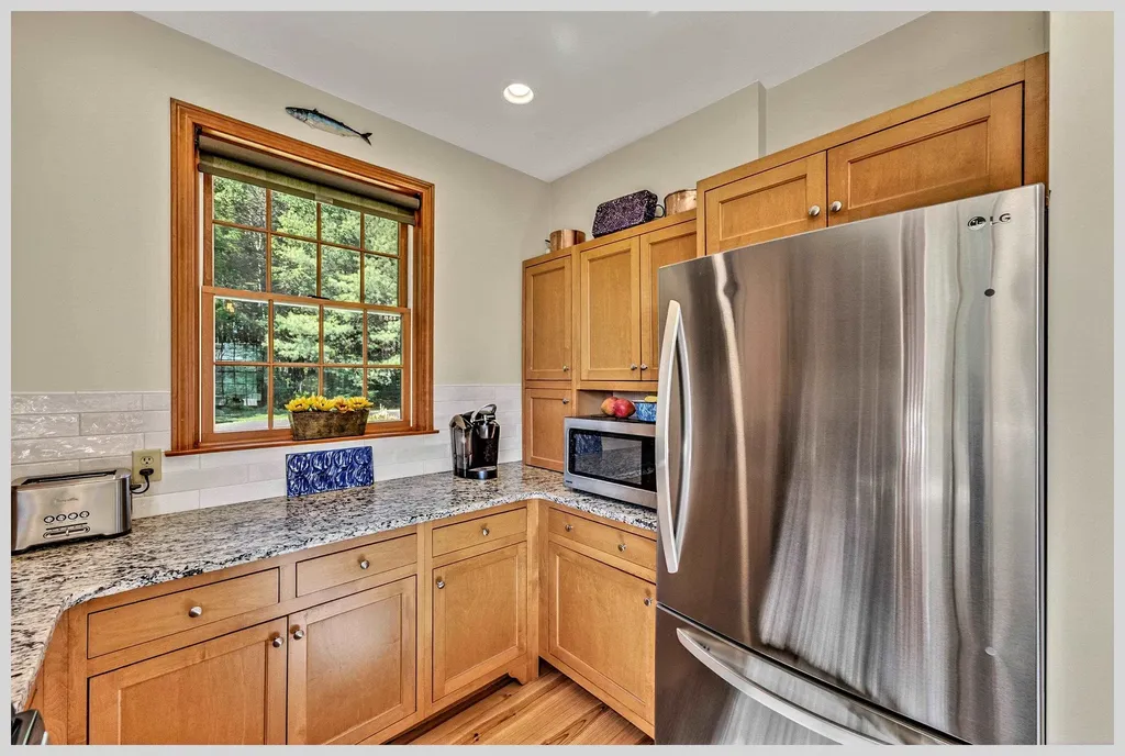11 Loft Circle Campton NH 03223