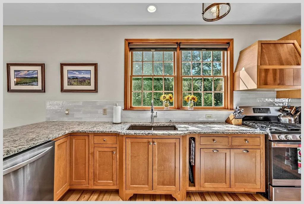 11 Loft Circle Campton NH 03223