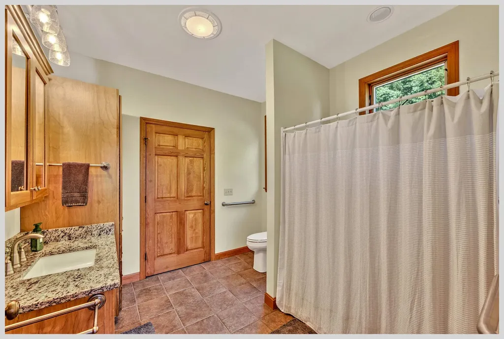 11 Loft Circle Campton NH 03223