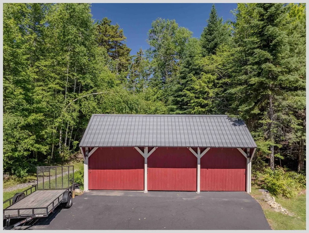 11 Loft Circle Campton NH 03223