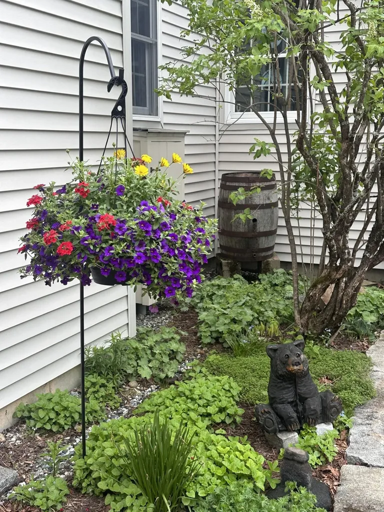 11 Loft Circle Campton NH 03223