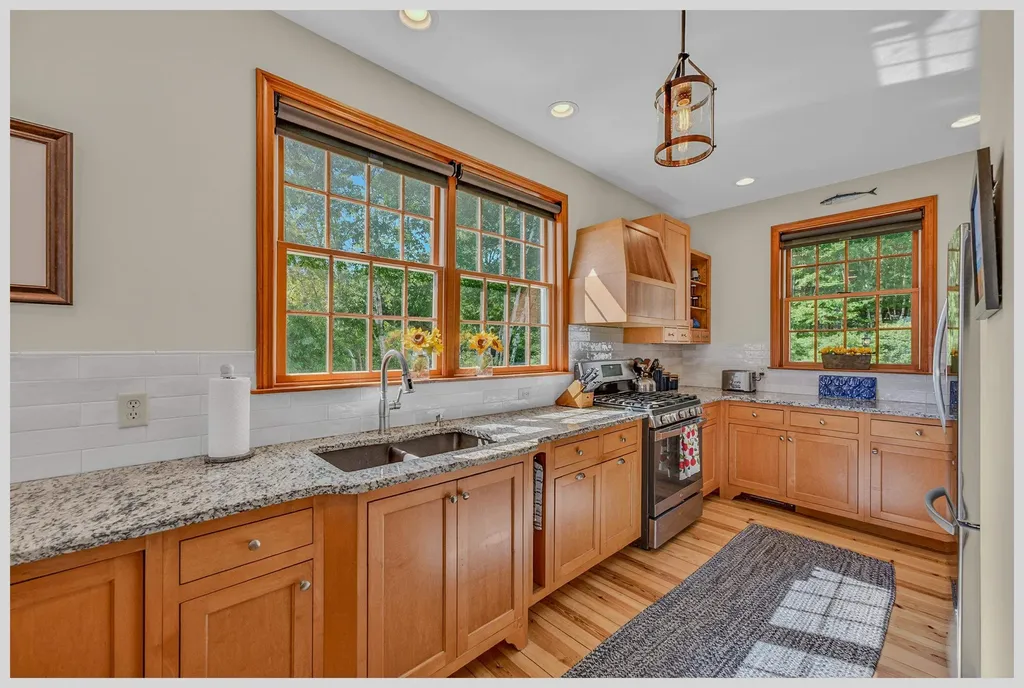11 Loft Circle Campton NH 03223
