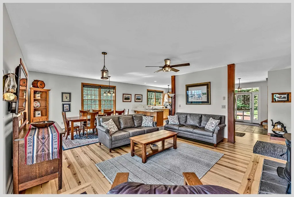 11 Loft Circle Campton NH 03223