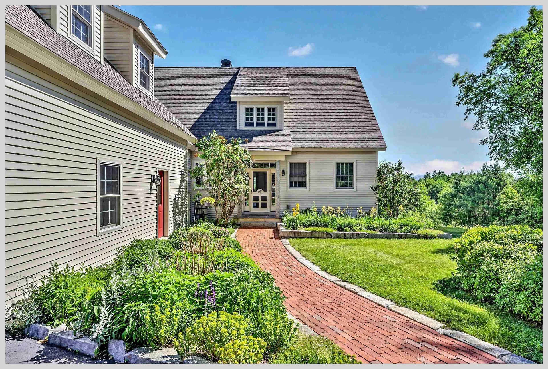 11 Loft Circle Campton NH 03223