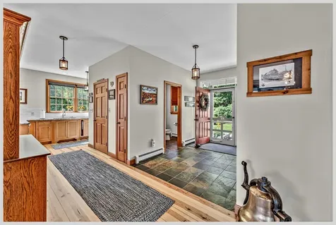 11 Loft Circle Campton NH 03223
