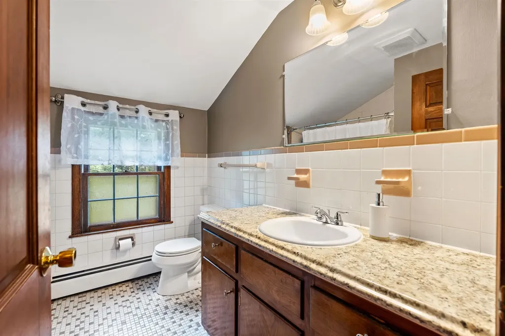 15 Wood Drive Atkinson NH 03811