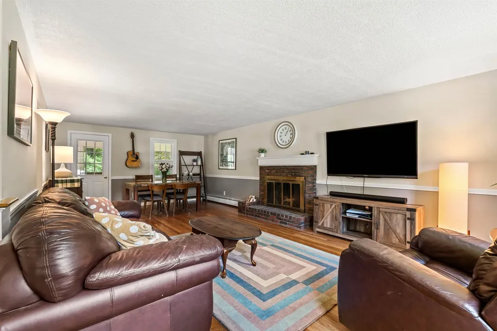 15 Wood Drive Atkinson NH 03811