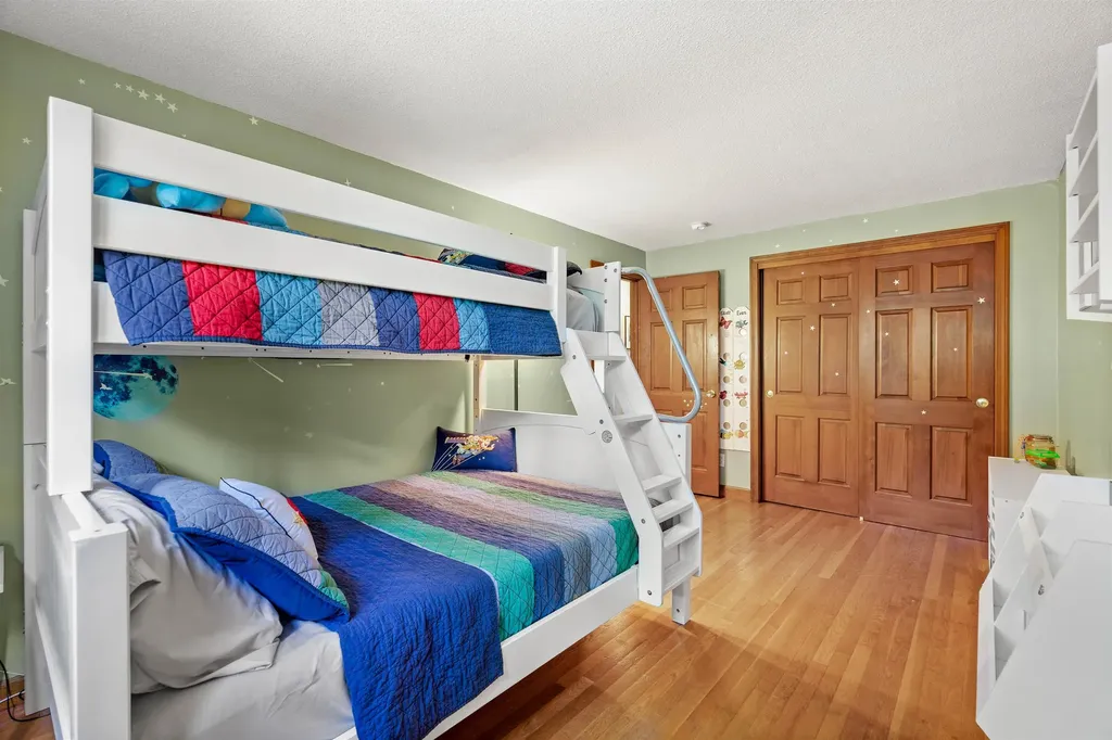 15 Wood Drive Atkinson NH 03811