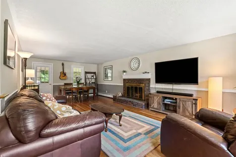 15 Wood Drive Atkinson NH 03811