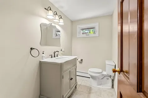 15 Wood Drive Atkinson NH 03811