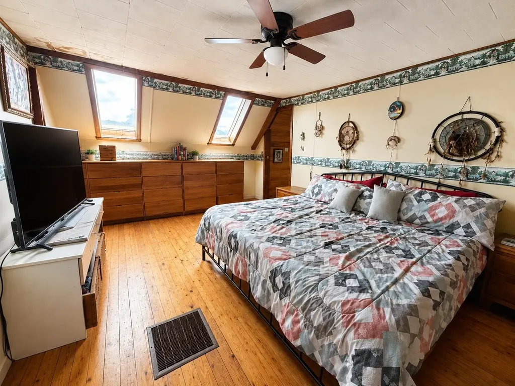 158 Railroad Street Groton VT 05046