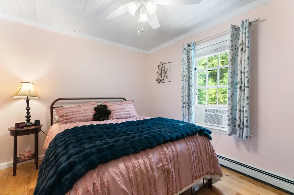 598 Hubbard Hill Road Halifax VT 05358