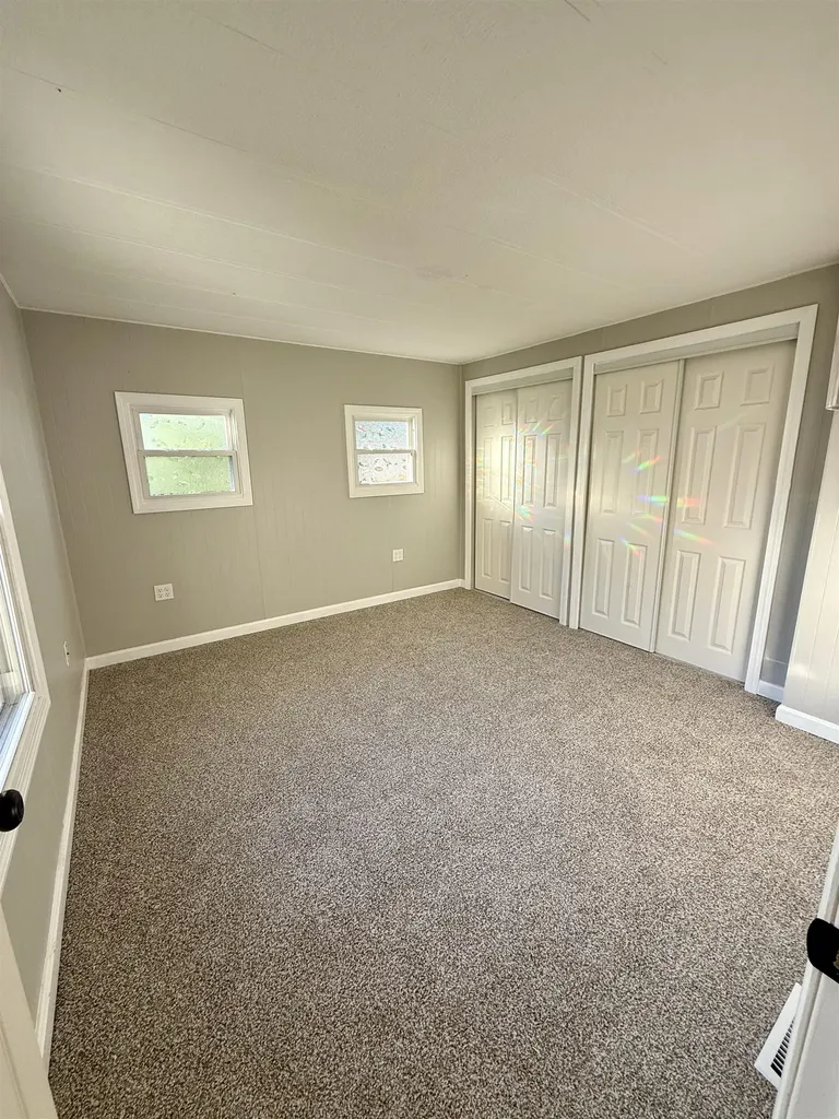 8 South Emperor Drive Concord NH 03303