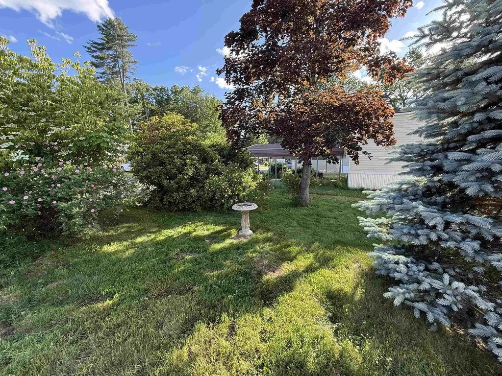 8 South Emperor Drive Concord NH 03303