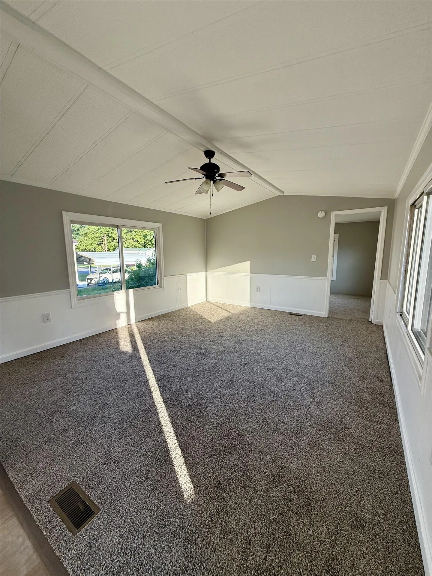 8 South Emperor Drive Concord NH 03303