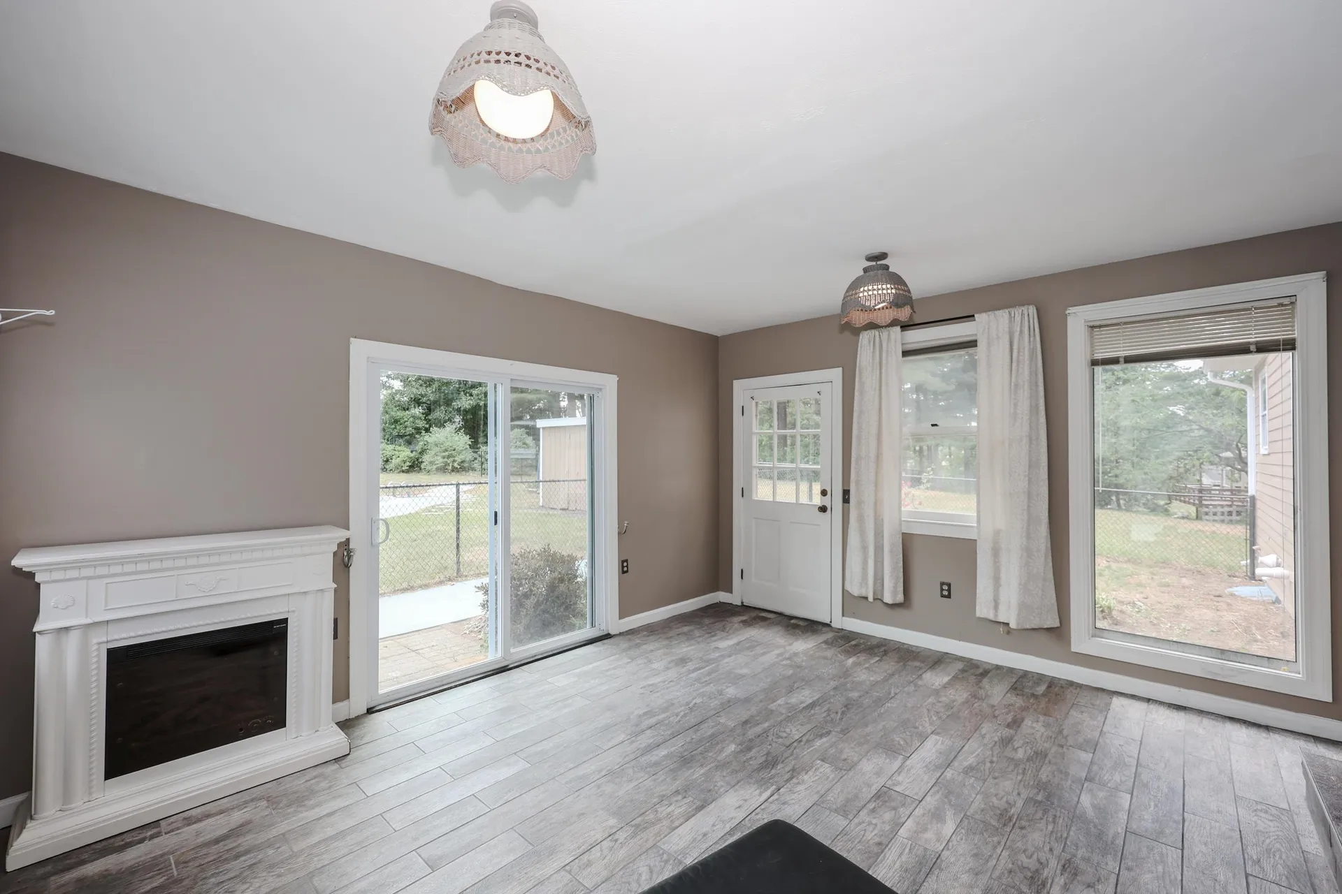 3 Mockingbird Lane Hudson NH 03051
