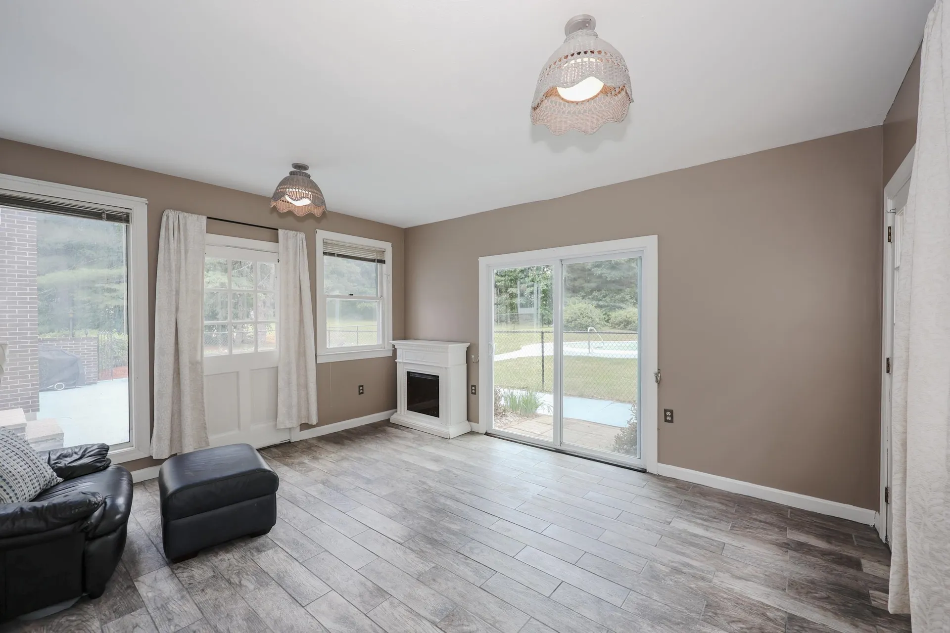 3 Mockingbird Lane Hudson NH 03051