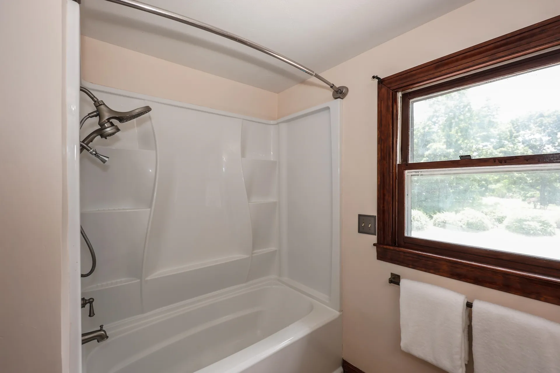 3 Mockingbird Lane Hudson NH 03051