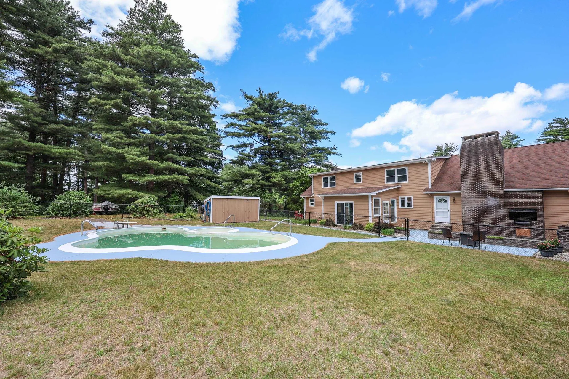 3 Mockingbird Lane Hudson NH 03051