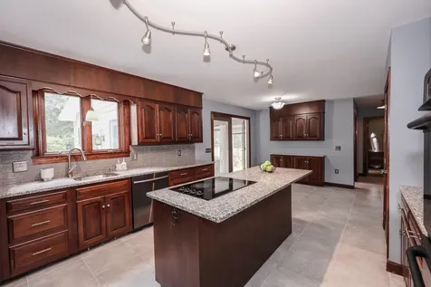 3 Mockingbird Lane Hudson NH 03051