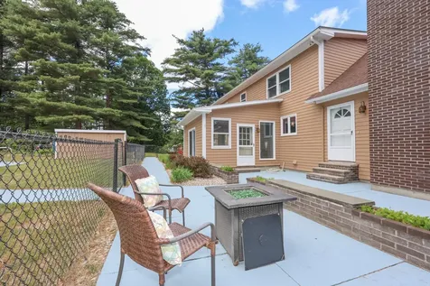 3 Mockingbird Lane Hudson NH 03051