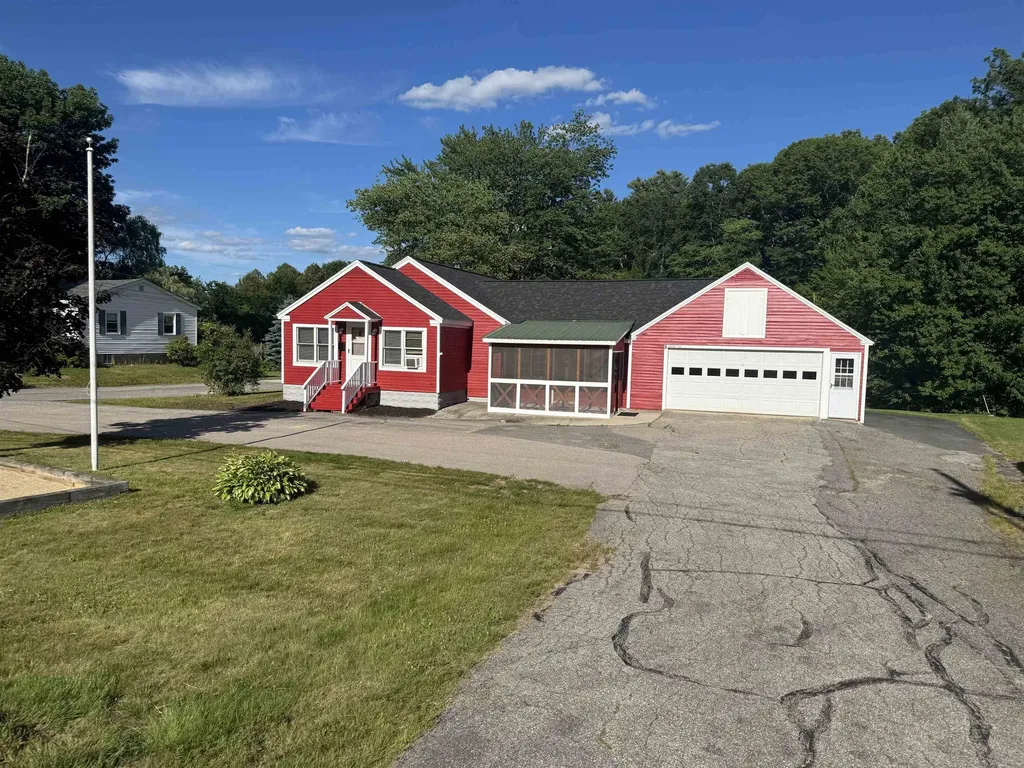 8 Grove Street Jaffrey NH 03452
