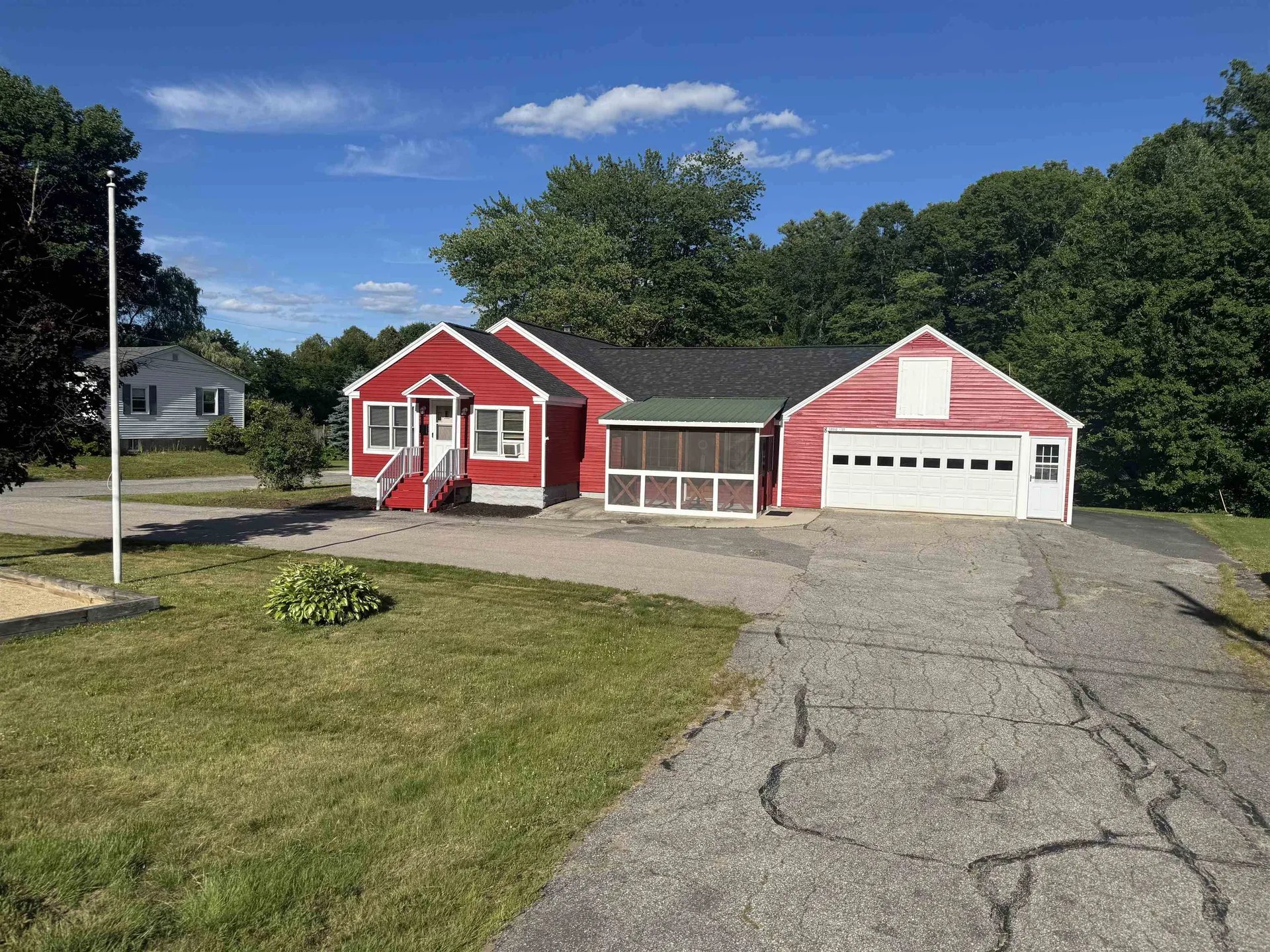 8 Grove Street Jaffrey NH 03452