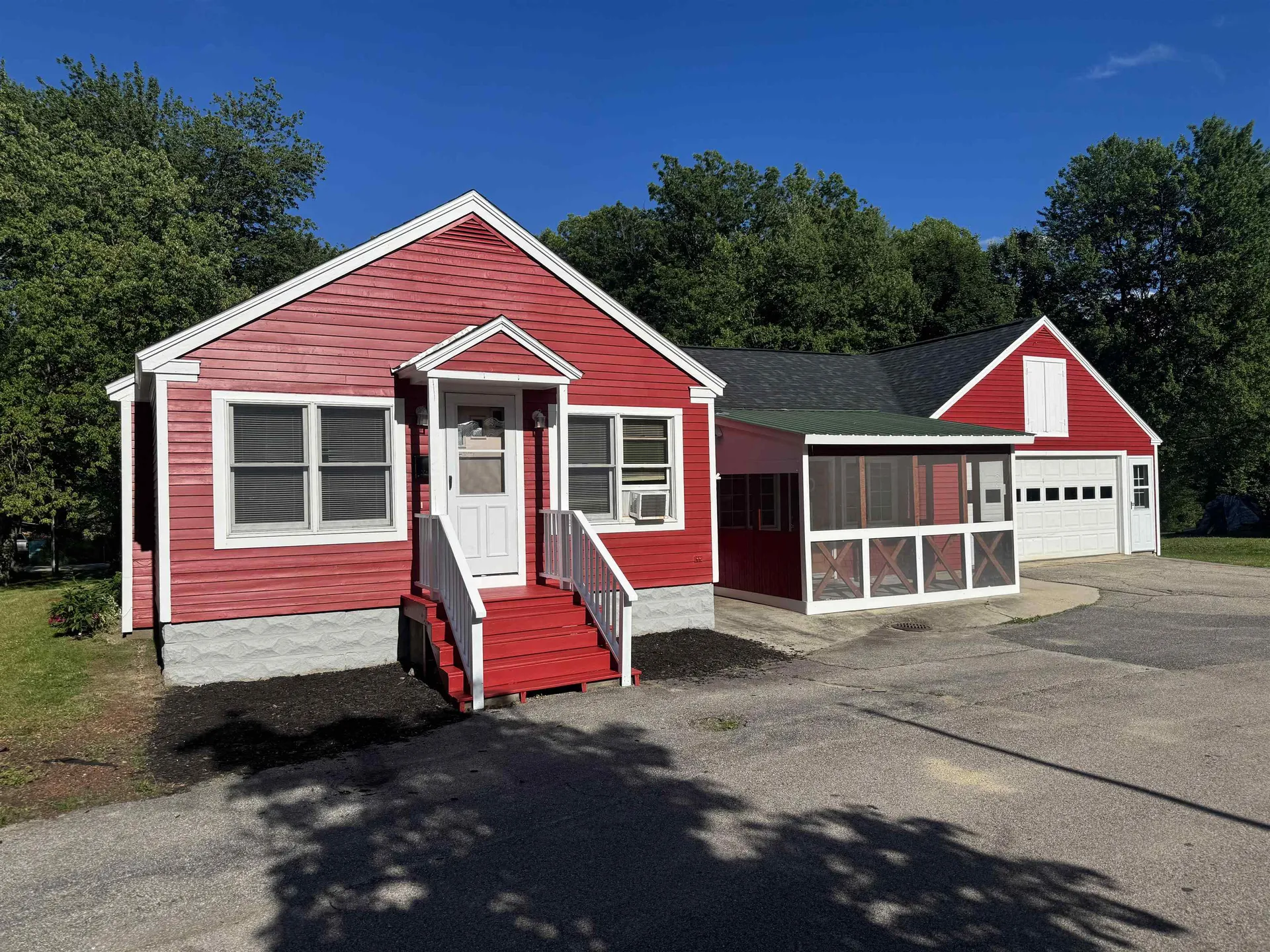 8 Grove Street Jaffrey NH 03452