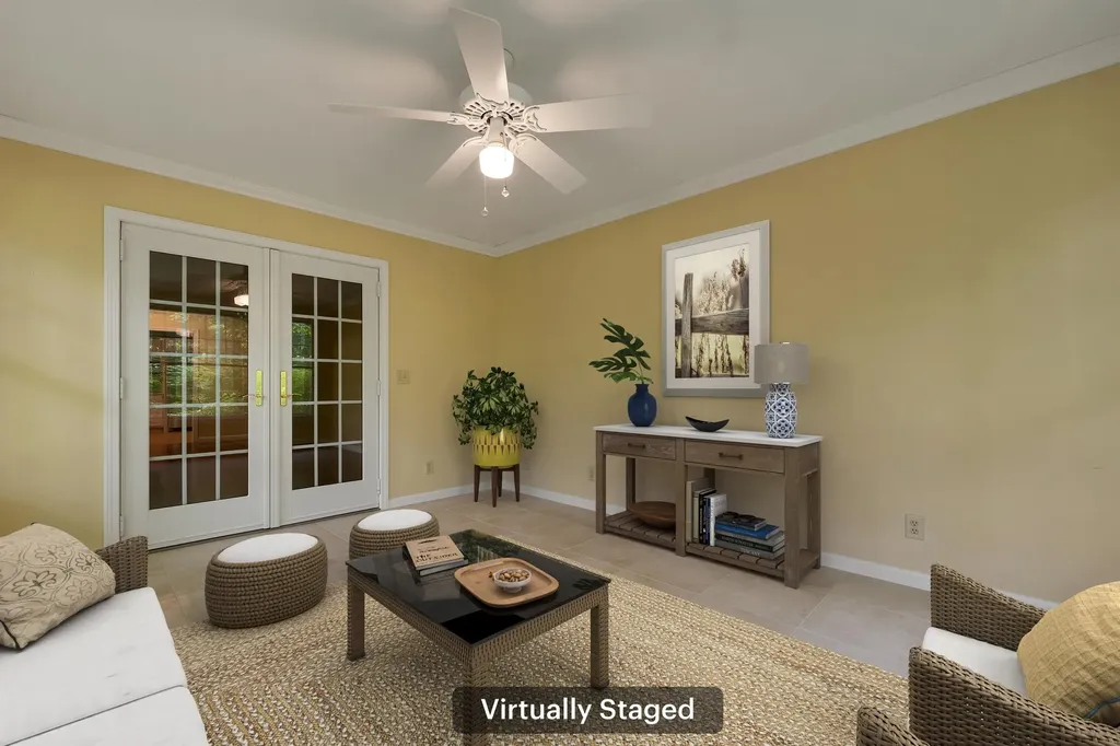 10 Shaws Lane Dover NH 03820