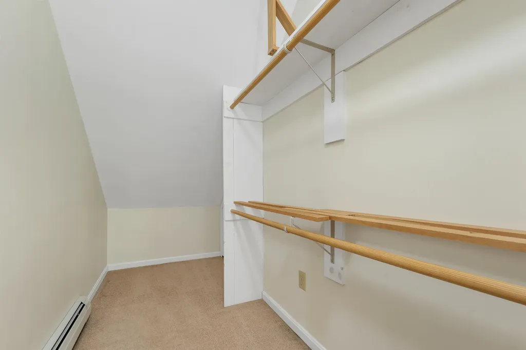 10 Shaws Lane Dover NH 03820