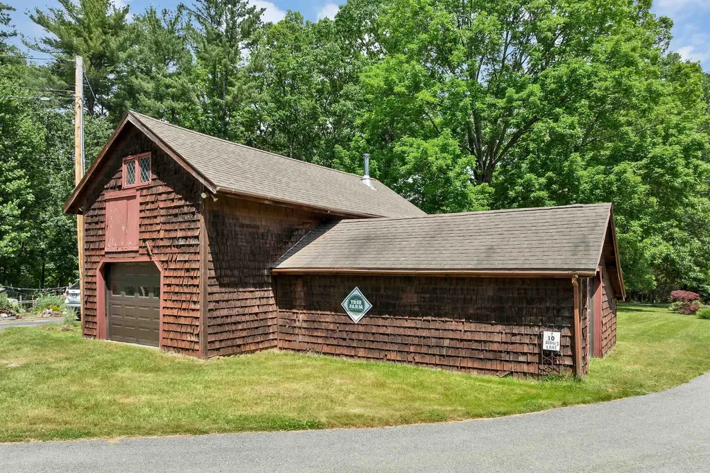 10 Shaws Lane Dover NH 03820