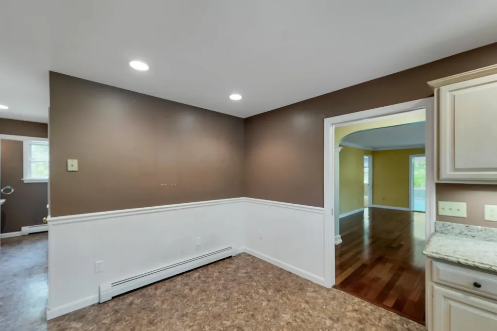 10 Shaws Lane Dover NH 03820