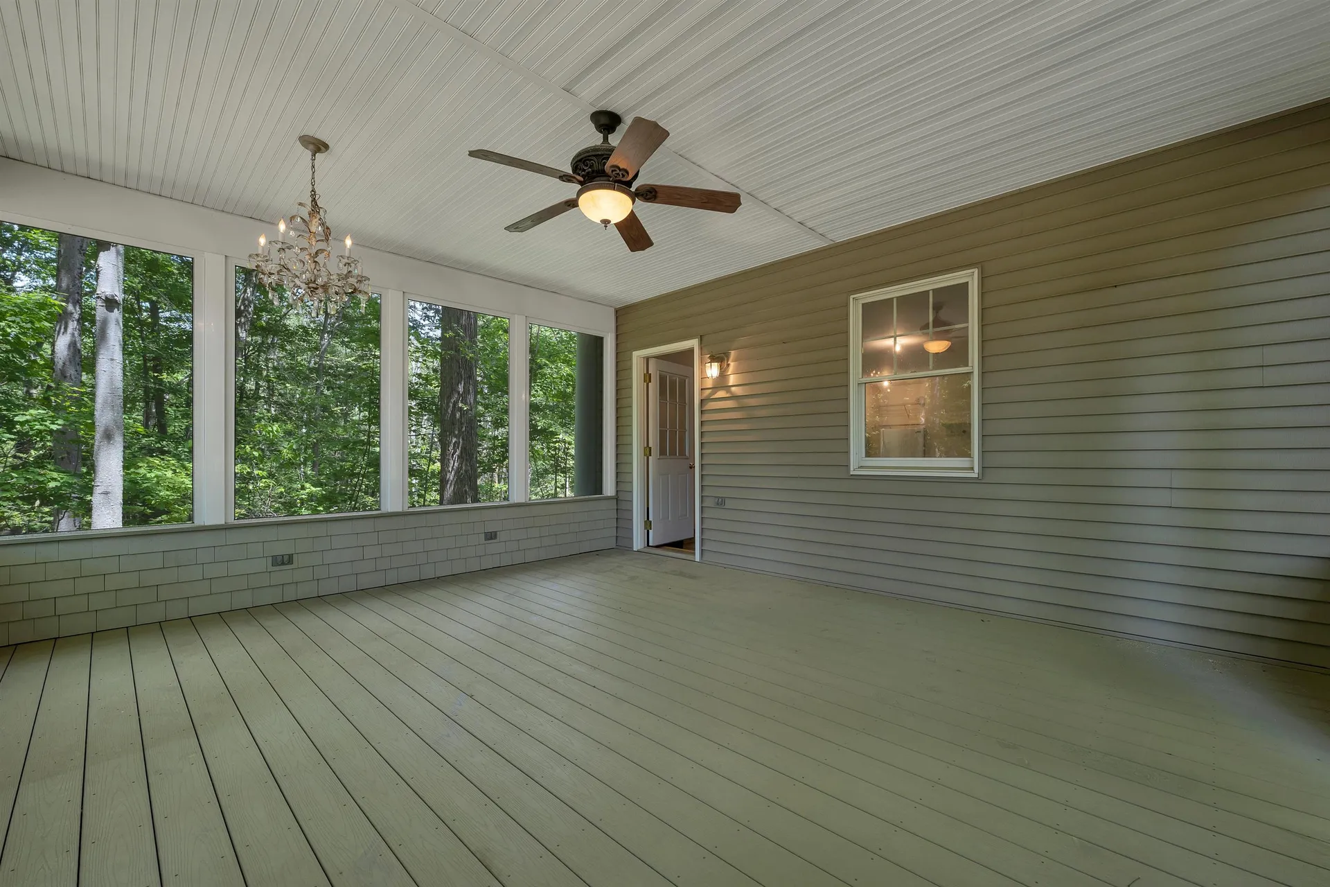 10 Shaws Lane Dover NH 03820
