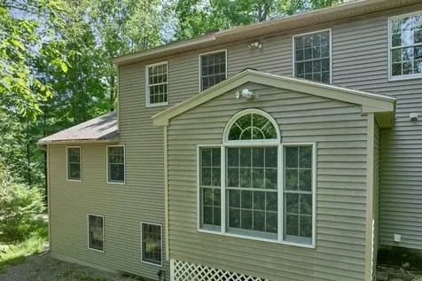 10 Shaws Lane Dover NH 03820