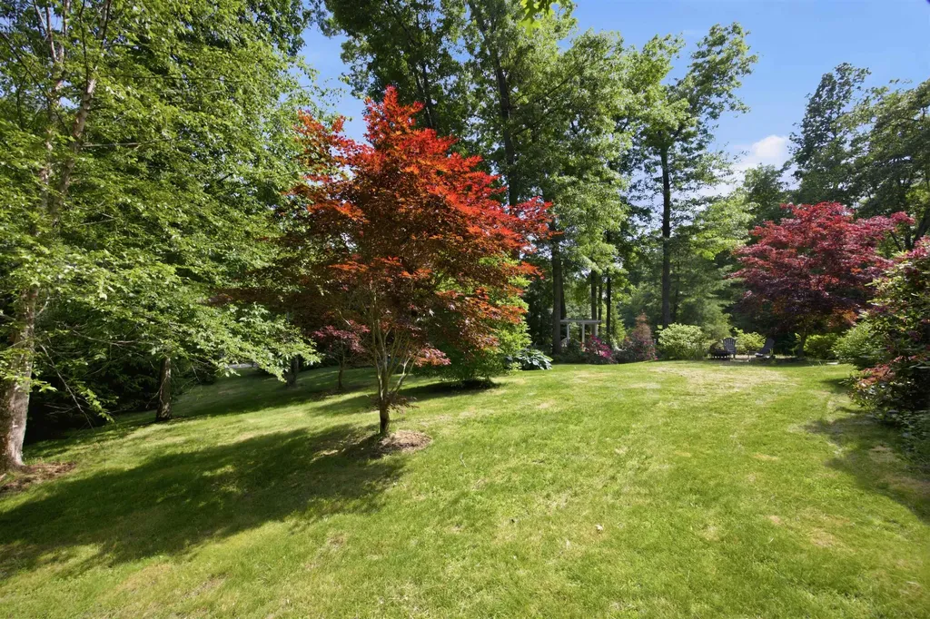 8 Evergreen Drive Plaistow NH 03865