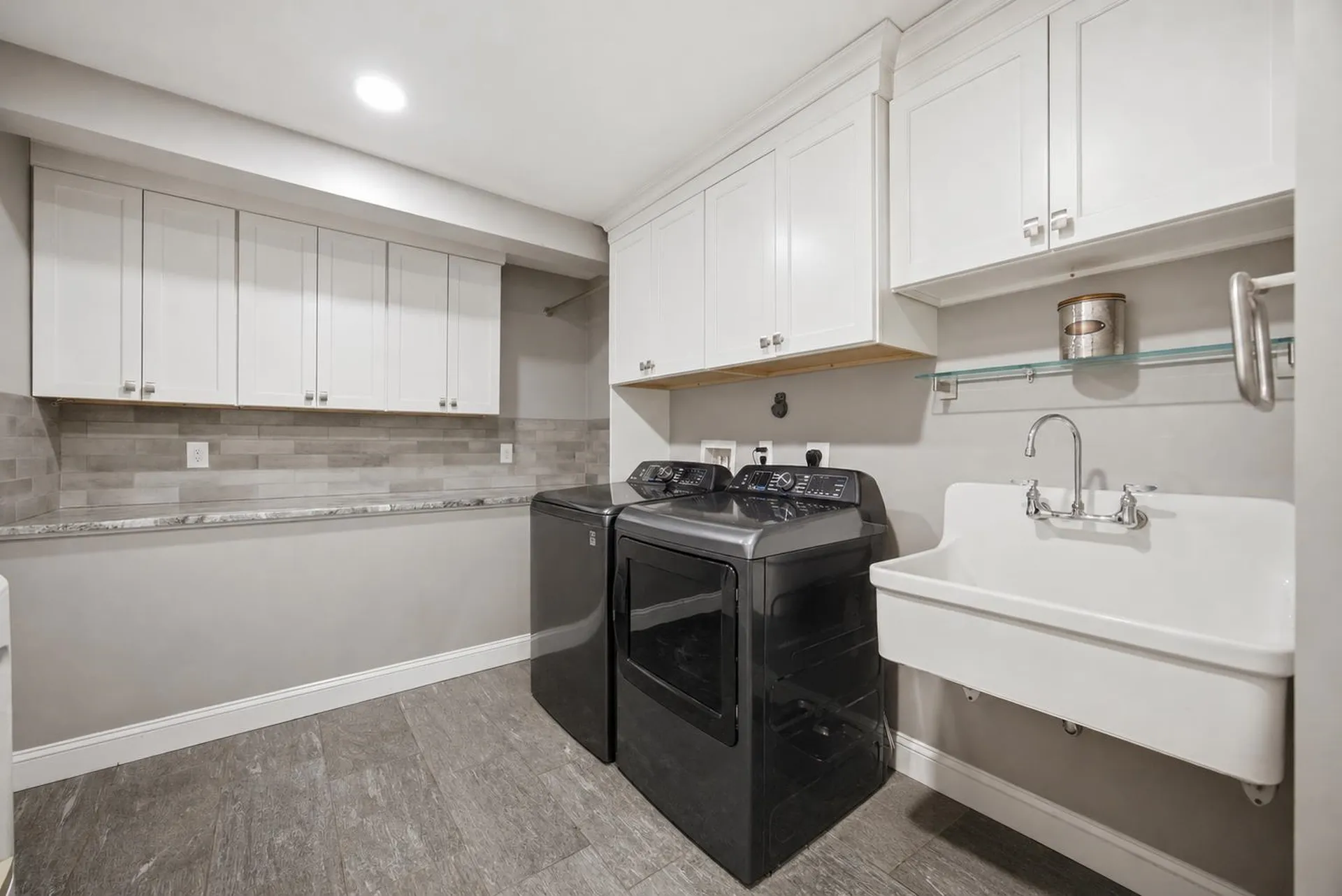 8 Evergreen Drive Plaistow NH 03865