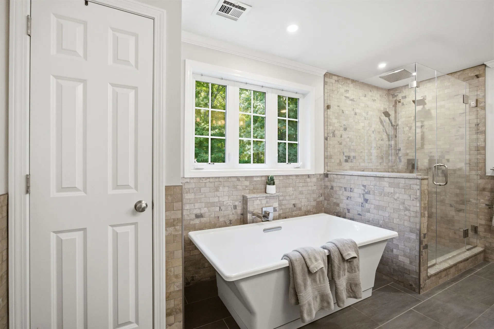 8 Evergreen Drive Plaistow NH 03865