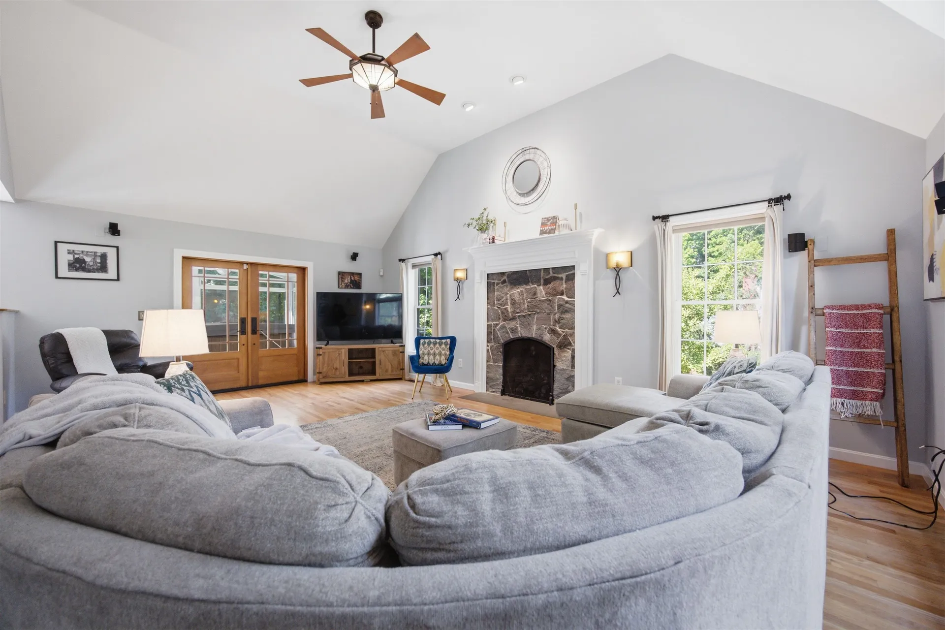 8 Evergreen Drive Plaistow NH 03865