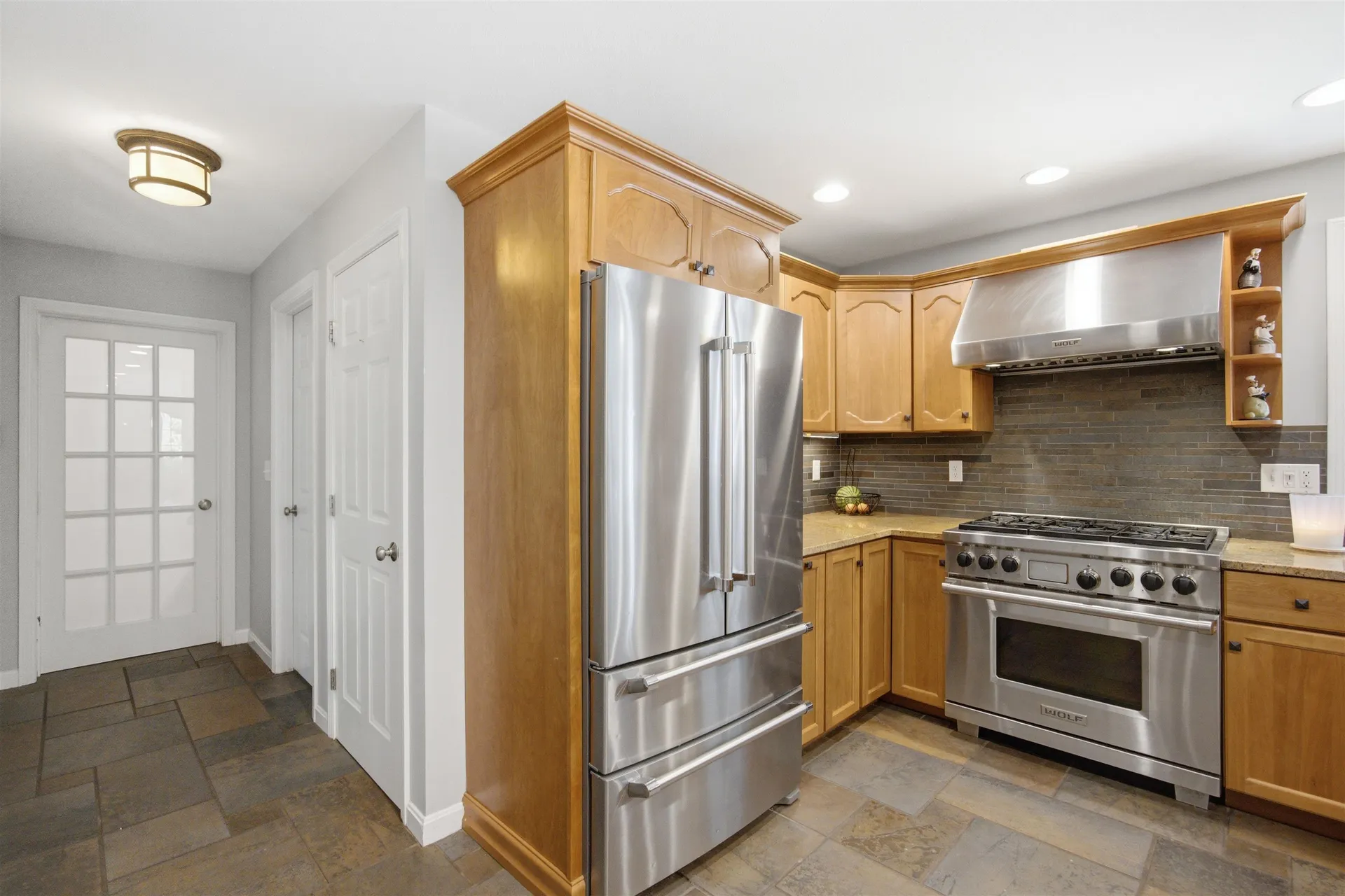 8 Evergreen Drive Plaistow NH 03865