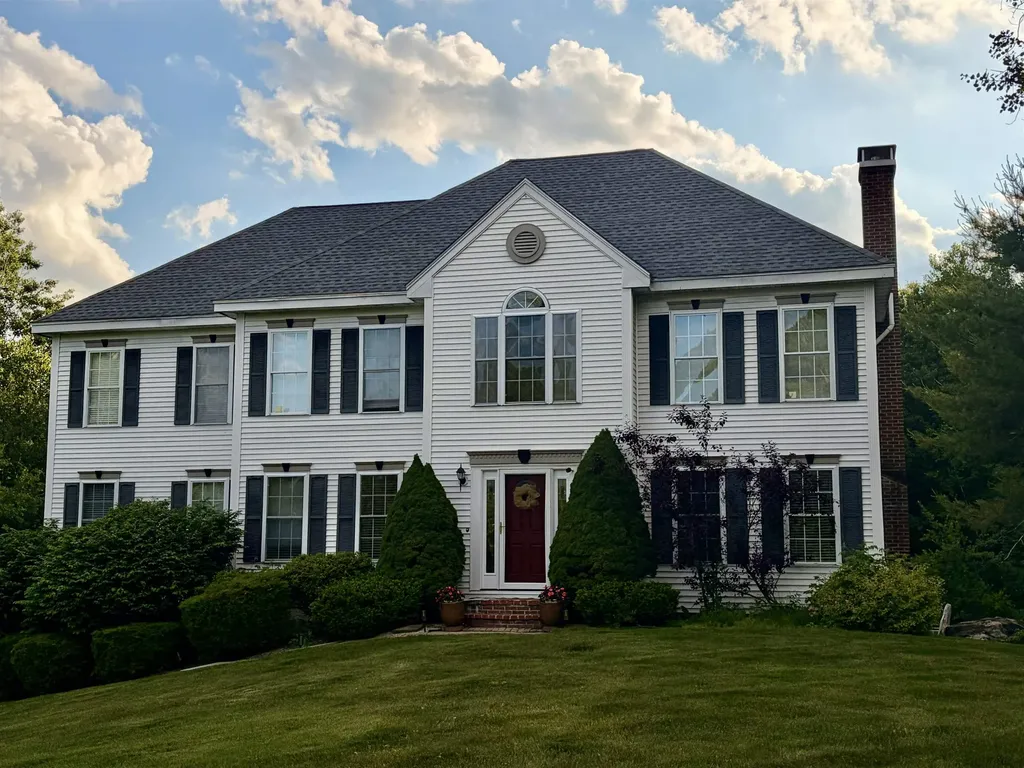 12 Longmeadow Road Windham NH 03087