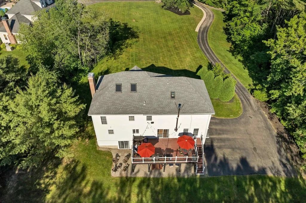 12 Longmeadow Road Windham NH 03087