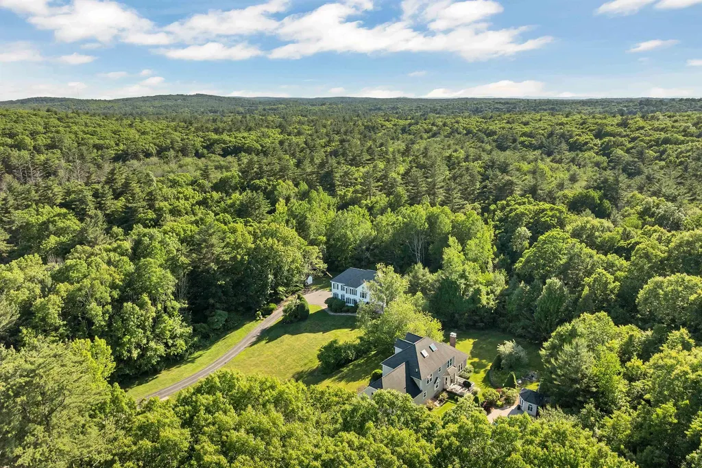 12 Longmeadow Road Windham NH 03087