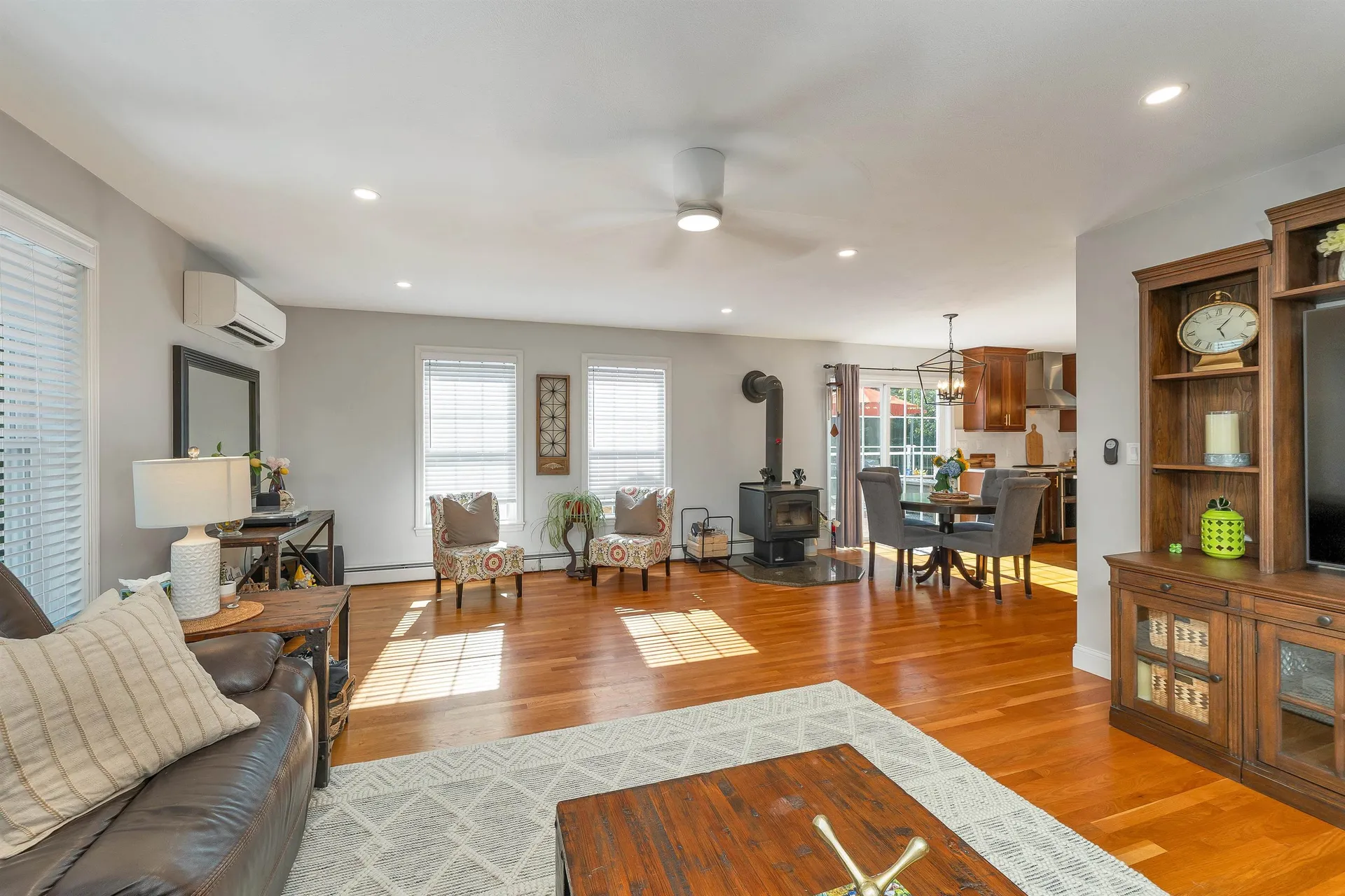 12 Longmeadow Road Windham NH 03087