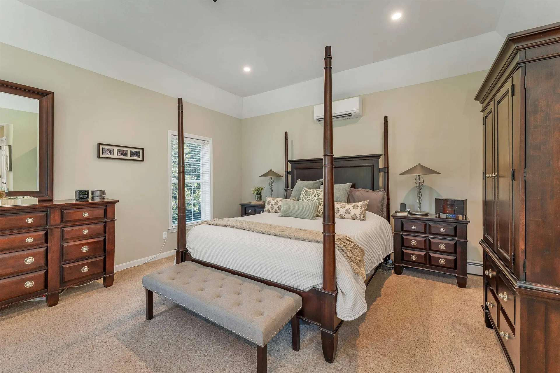 12 Longmeadow Road Windham NH 03087
